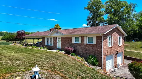 5910 Salem Hwy, Stuart, VA 24171