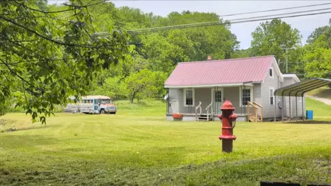 203 Old Quarry Rd, Saltville, VA 24370