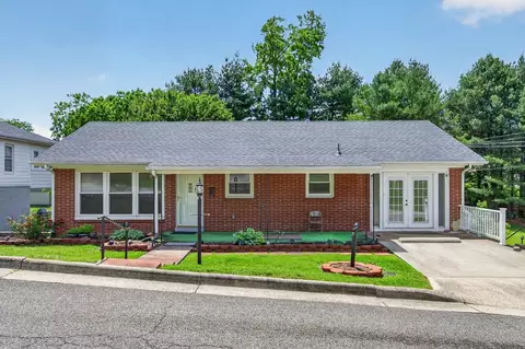 1055 W North, Wytheville, VA 24382