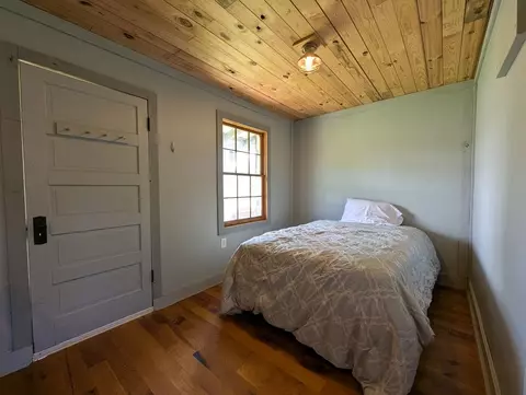 Bedroom - 3865 Ayers Orchard Rd, Stuart, VA 24171 photo 5 of 5