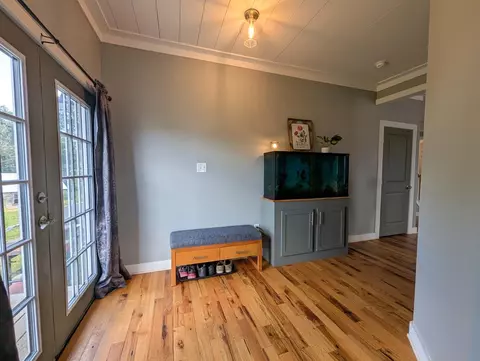 Entry Way - 3865 Ayers Orchard Rd, Stuart, VA 24171 photo 2 of 4
