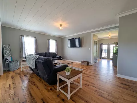 Living - 3865 Ayers Orchard Rd, Stuart, VA 24171 photo 1 of 4