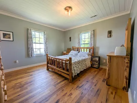 Bedroom - 3865 Ayers Orchard Rd, Stuart, VA 24171 photo 2 of 5