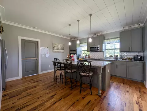Kitchen - 3865 Ayers Orchard Rd, Stuart, VA 24171 photo 4 of 6