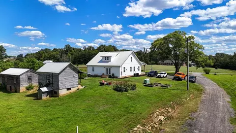 Exterior - 3865 Ayers Orchard Rd, Stuart, VA 24171 photo 5 of 8
