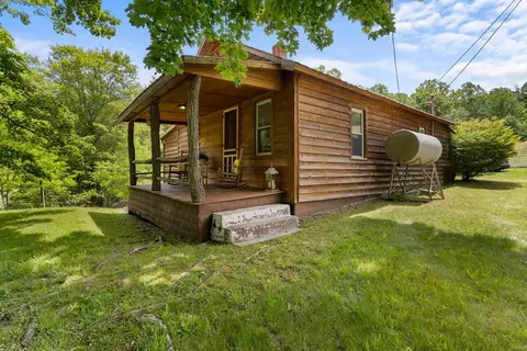 1097 Mt Zion Rd, Elk Creek, VA 24326