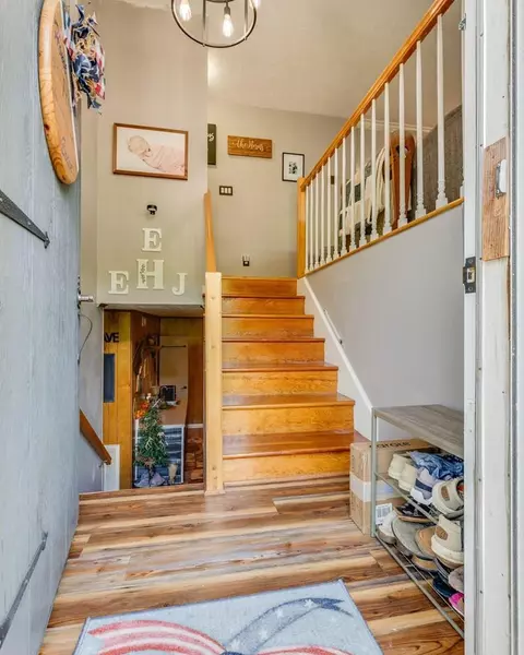 Entry Way - 636 E 2nd St, Richlands, VA 24641 photo 1 of 2