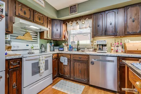 Kitchen - 636 E 2nd St, Richlands, VA 24641 photo 3 of 3