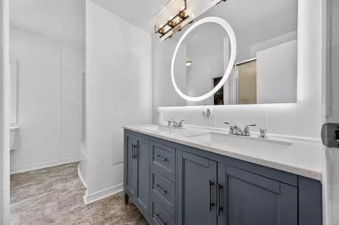 Bath - 1439 Ivanhoe Rd, Max Meadows, VA 24360 photo 2 of 5
