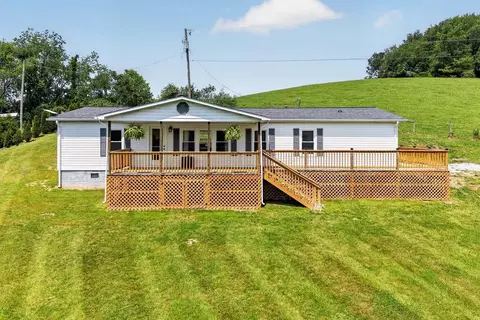 1439 Ivanhoe Rd, Max Meadows, VA 24360