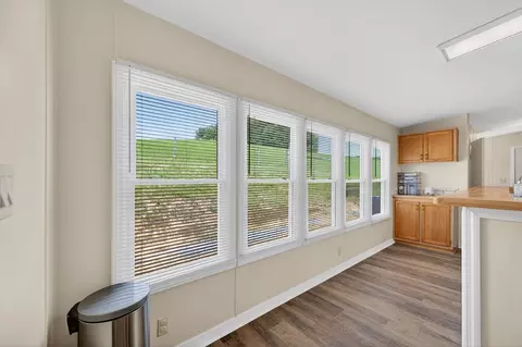 Entry Way - 1439 Ivanhoe Rd, Max Meadows, VA 24360 photo 2 of 4