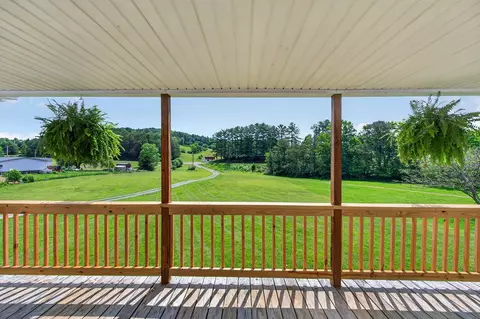 Exterior - 1439 Ivanhoe Rd, Max Meadows, VA 24360 photo 4 of 6