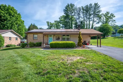 183 Harris Ln, Marion, VA 24354