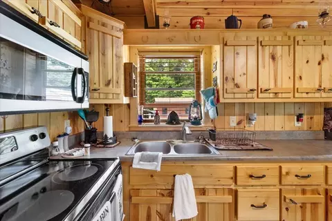 Kitchen - 420 Riverview Rd, Ivanhoe, VA 24350 photo 3 of 3
