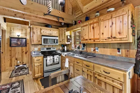 Kitchen - 420 Riverview Rd, Ivanhoe, VA 24350 photo 1 of 3