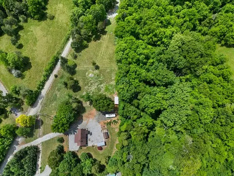View/Area - 420 Riverview Rd, Ivanhoe, VA 24350 photo 3 of 4