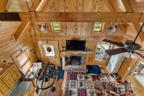 Entry Way - 420 Riverview Rd, Ivanhoe, VA 24350 photo 2 of 2