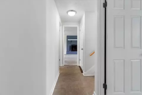 Entry Way - 5423 Ridgeview Waye, Dublin, VA 24084 photo 5 of 5