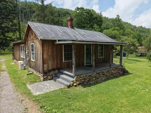 263 Currin Valley Rd, Marion, VA 24354