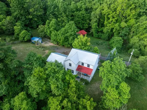 1761 Conners Valley Rd, Draper, VA 24324