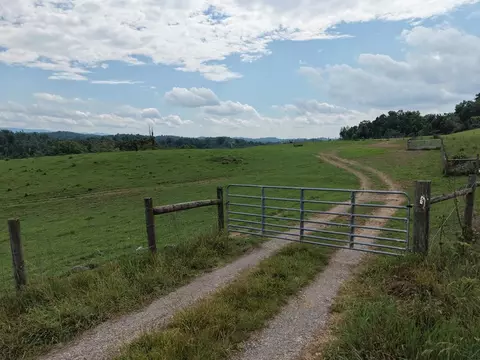 0 Old Eleven Rd, Marion, VA 24354