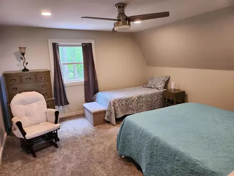 Bedroom - 917 Mountain View Dr, Fancy Gap, VA 24328 photo 5 of 6