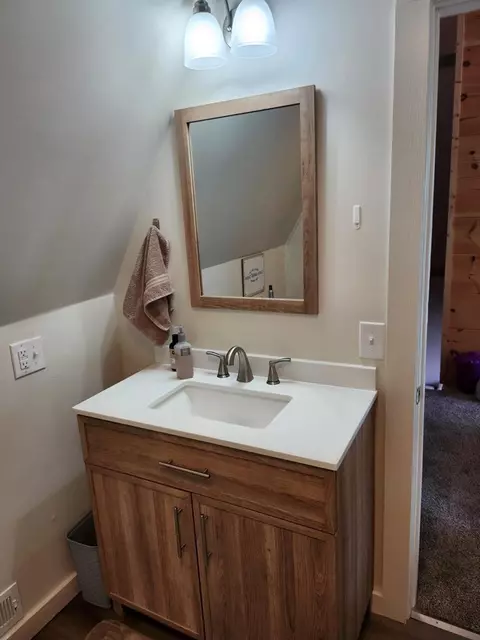Bath - 917 Mountain View Dr, Fancy Gap, VA 24328 photo 3 of 3