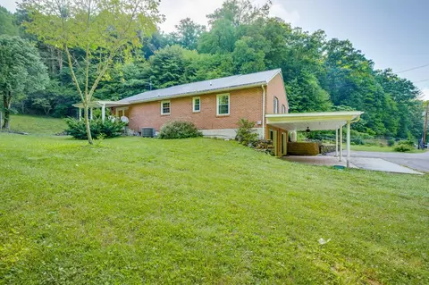 Exterior - 8775 Sandlick Rd, Bee, VA 24217 photo 3 of 7