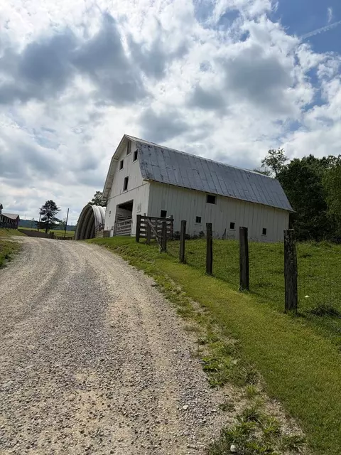 tbd Roberts Cove Rd, Troutdale, VA 24378