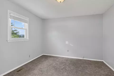 Bedroom - 405 Holston Heights Dr, Glade Spring, VA 24340 photo 1 of 3