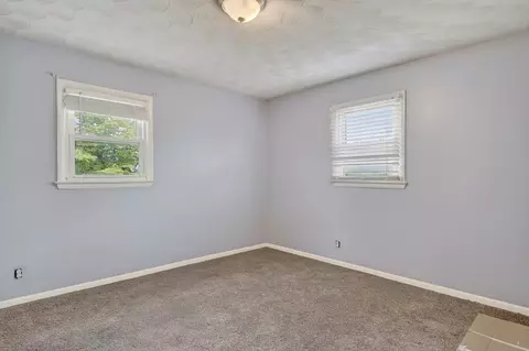 Bedroom - 405 Holston Heights Dr, Glade Spring, VA 24340 photo 3 of 3