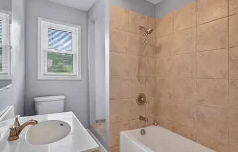 Bath - 405 Holston Heights Dr, Glade Spring, VA 24340 photo 1 of 1
