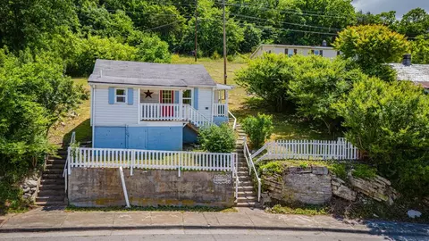520 Cleveland Rd, Lebanon, VA 24266