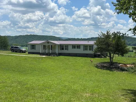 3206 Major Grahams Rd, Max Meadows, VA 24360 photo 2