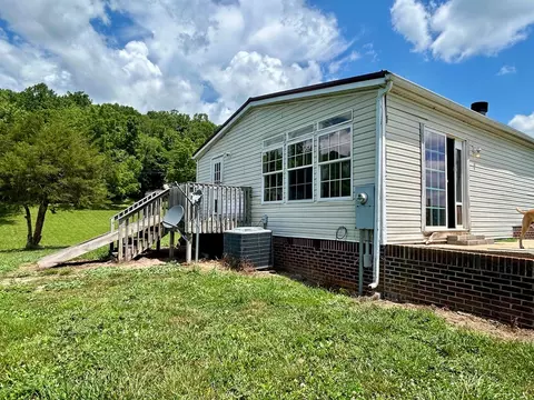 3206 Major Grahams Rd, Max Meadows, VA 24360 photo 7