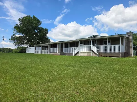 375 Bentwood Dr, Max Meadows, VA 24360