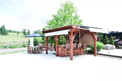 2524 Edmonds Rd, Galax, VA 24333