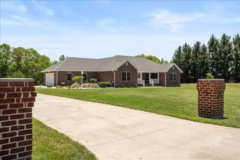 898 Bear Trl, Cana, VA 24317