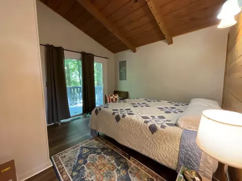 Bedroom - 50 Alpine Crst, Fancy Gap, VA 24328 photo 1 of 7