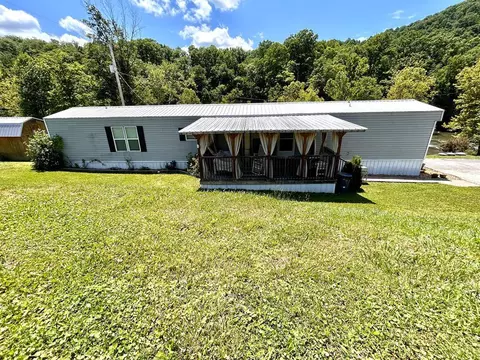 2364 Cedar Cliff Rd, Honaker, VA 24260