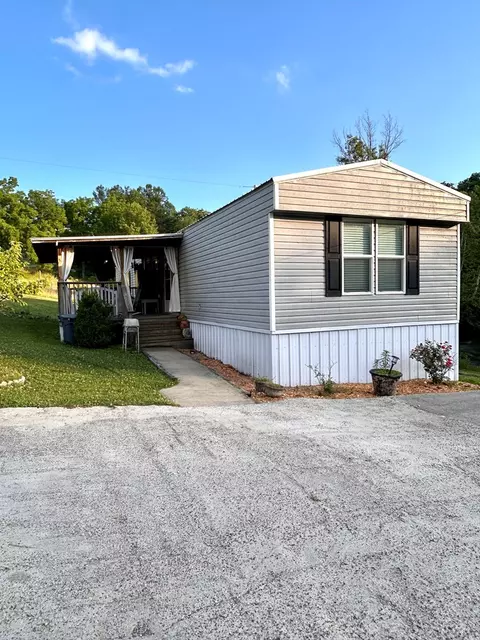 2364 Cedar Cliff Rd, Honaker, VA 24260 photo 6