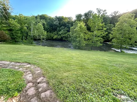 2364 Cedar Cliff Rd, Honaker, VA 24260 photo 9