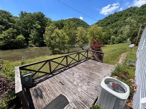 2364 Cedar Cliff Rd, Honaker, VA 24260 photo 8