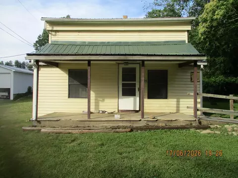 625 Stoney Battery Rd, Marion, VA 24354