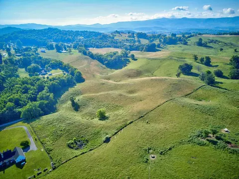 tbd Colecrest Dr, Chilhowie, VA 24319