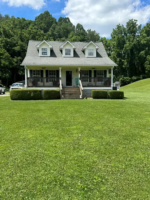 4639 Baptist Valley Rd, North Tazewell, VA 24630