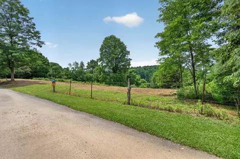 14 08ac Benhams Rd, Bristol, VA 24202