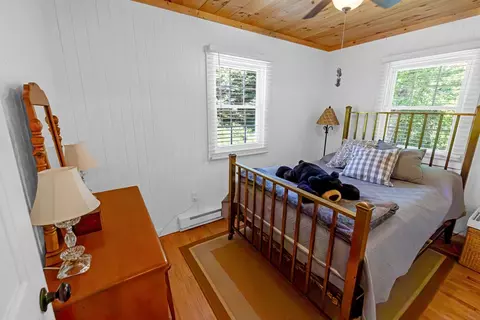 Bedroom - 163 Alpine Way, Fancy Gap, VA 24328 photo 3 of 6