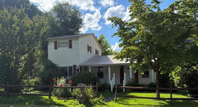 1022 Tailwind Rd, Oakwood, VA 24631