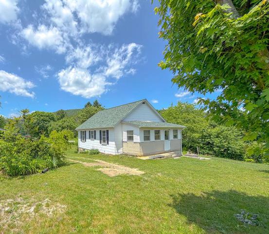 960 Ivanhoe Rd, Max Meadows, VA 24360